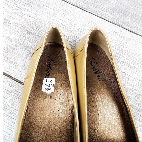 NEW-TROTTERS LIZ WM 9.5M TAN PATENT LEATHER PUMP - Picture 6 of 7